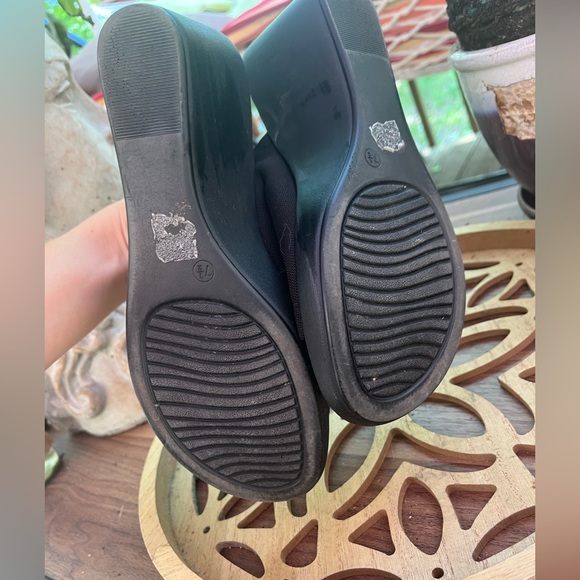 Pesaro Black Leather slide on Women’s dress shoes size 7 1/2 Like New vintage - Picture 2 of 6